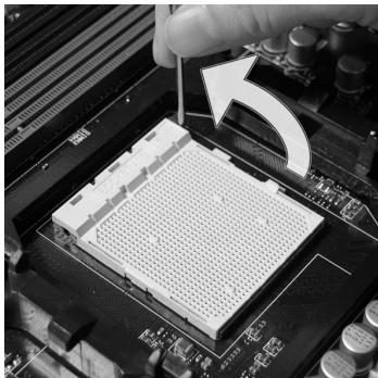 MSI G52-75991XR - Installation du CPU et son ventilateur - 1