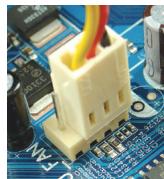 GIGABYTE GA-8IG1000-L - Installing the CPU cooler - 2