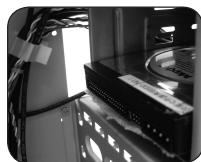GIGABYTE ISOLO 230 - 4-8 Installation of 3.5" Internal Device Bay - 3