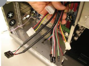 GIGABYTE POSEIDON - Front cable kit - 1