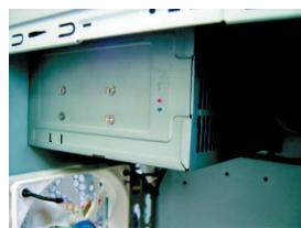 GIGABYTE POSEIDON - 4-1 Installation of Power Supply - 1