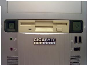 GIGABYTE POSEIDON - 3.5" Floppy - 1