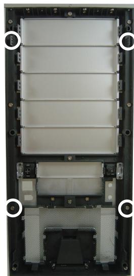 GIGABYTE POSEIDON - 1-3-1 To remove front panel: - 3