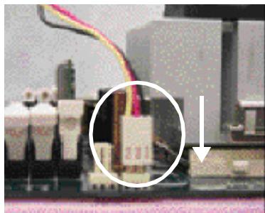 GIGABYTE GA-8PE800 PRO-R - Step 1-2: CPU Heat Sink Installation - 3