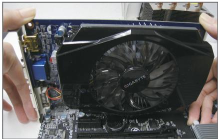 GIGABYTE GA-F2A85XN-WIFI - 1-5 Installing an Expansion Card - 4
