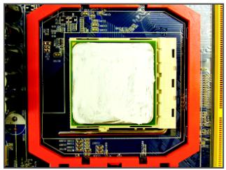 GIGABYTE GA-MA790FX-DS5 - 1-3-2 Installing the CPU Cooler - 1