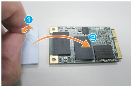 GIGABYTE P55W V4 - Installing the Thermal Pad for mSATA SSD on P55 - 2