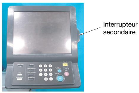 KONICA MINOLTA BIZHUB PRO 1050E - Mettez l'interrupteur secondaire sur ON. - 1