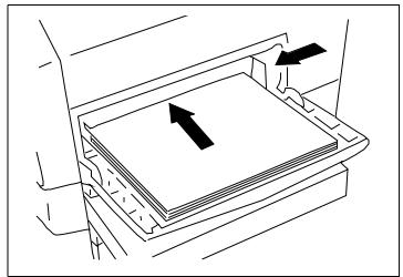 KONICA MINOLTA PS7000 - Loading Paper into the Multi-purpose tray - 3