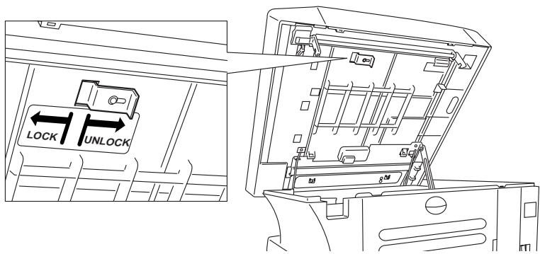 KONICA MINOLTA K7013 - Unlocking the mirror carriage - 1