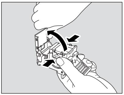 KONICA MINOLTA 7255 - Pull out the stacker unit by holding the stacker unit handle. - 3