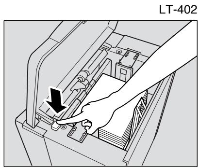 KONICA MINOLTA 7255 - Repeat the steps 2 and 3 until the bottom plate will not go down any more. - 1