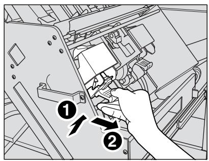 KONICA MINOLTA 7255 - Pull out the stacker unit by holding the stacker unit handle. - 2