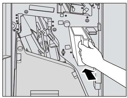KONICA MINOLTA 7255 - Return the waste basket to its original position, then close the Finisher door securely. - 1