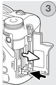 KONICA MINOLTA DIMAGE A2 - Inserting and Changing a Memory Card - 7