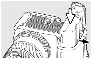 KONICA MINOLTA DIMAGE A2 - Installing and Changing the Battery - 2
