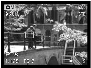 KONICA MINOLTA DIMAGE S304 - AUTOFOCUS AREAS AND CONTROL - 4