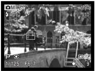 KONICA MINOLTA DIMAGE S404 - AUTOFOCUS AREAS AND CONTROL - 5