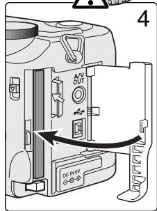 KONICA MINOLTA DIMAGE S414 - CHANGING THE COMPACTFLASH CARD - 5