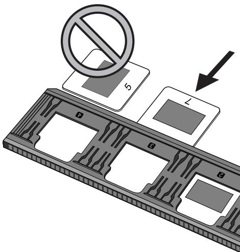 KONICA MINOLTA DIMAGE SCAN DUAL III - Loading mounted slides - 1