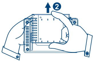 STRONG SRT L 351 - DETACHING THE BATTERY PACK - 2