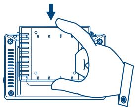 STRONG SRT L 351 - ATTACHING THE BATTERY PACK - 1