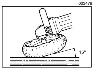 MAKITA 9227CY - Operación de pulido - 1