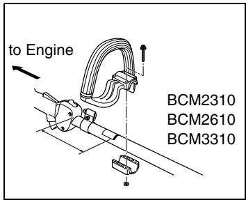MAKITA BCM3300 - Use genuine MAKITA cutter blades or nylon cutting head. - 1