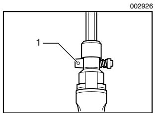 MAKITA HM1211B - Installing or removing the bit - 2