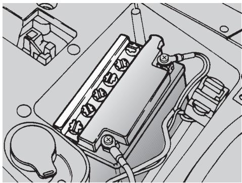 APRILIA AREA 51 - Reinstall the battery only 5-10 minutes after disconnecting the recharge equipment, since the battery keeps sending out extremely inflammable hydrogen gas for a short lapse of time. - 1