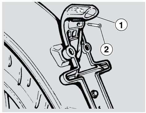 APRILIA SCARABEO 50 2T - Replacement des ampoules des clignotants arriere - 3