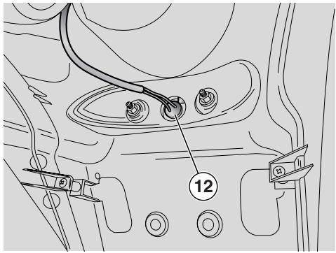 APRILIA SCARABEO 500 - Reemplacement des ampoules des clignotants de direction arriere - 1