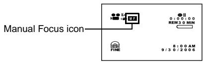 HITACHI DZ-BX35A - Focusing range - 1