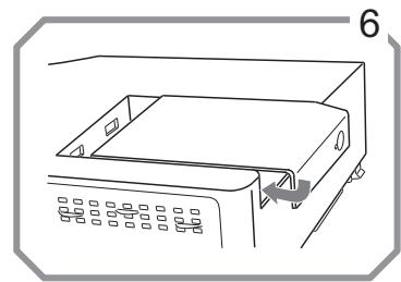 HITACHI CP-RX94 - Replacing the lamp - 3
