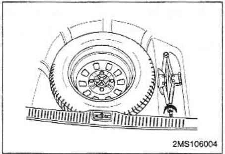 KIA MAGENTIS - TO REMOVE THE JACK: - 1
