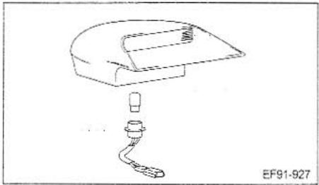 KIA MAGENTIS - CENTER HIGH-MOUNTED STOPLIGHT BULB REPLACEMENT - 1