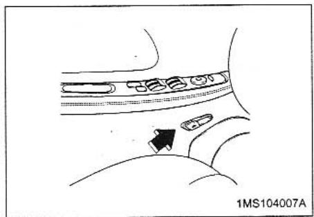 KIA MAGENTIS - REMOTE TRUNK LID RELEASE - 1
