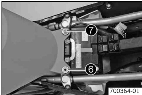 KTM 1190 RC8 - MAINTENANCE WORK ON CHASSIS AND ENGINE - 4