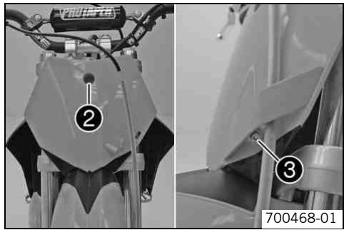 KTM 50 SX MINI - Mettre en place la plaque frontale - 2