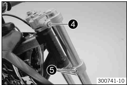 KTM 50 SX MINI - Monter le têtière de fourche inférieure - 5
