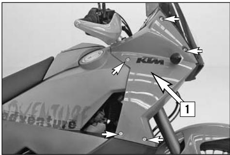 KTM 990 ADVENTURE - Vérification du niveau de liquide de refroidissement dans le vase d'expansion - 1