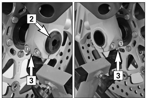 KTM 990 SUPERMOTO T - Dismounting and remounting the front wheel - 2