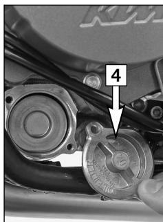 KTM 990 SUPERMOTO T - CAUTION - 4