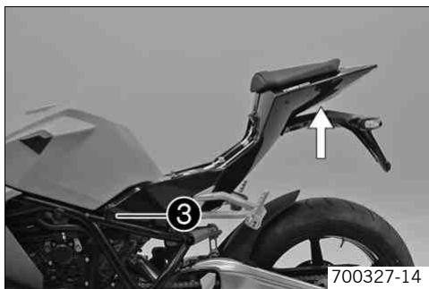 KTM 1190 RC8 EU - Régler une position d'assise plus haute : - 3