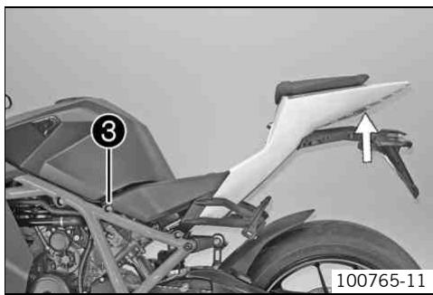 KTM 1190 RC8 R AUS - Setting a higher seat position: - 5
