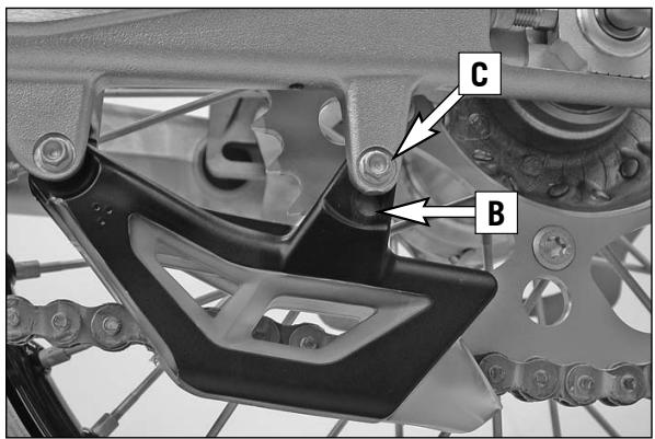 KTM 250 EXC SIX DAYS - Adaptation du guide-châne au nombre de dents de la couronne (XC, EXC six days, EXC-E six days) - 1