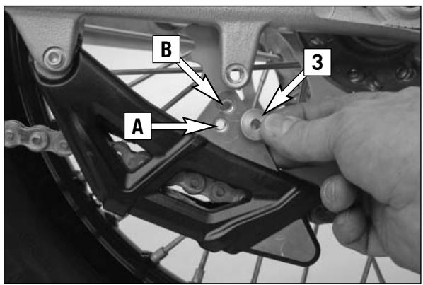 KTM 250 EXC-F SIX DAYS - Adapting the chain guide to the number of rear sprocket teeth 250 SX-F, EXC-F Six Days: - 1