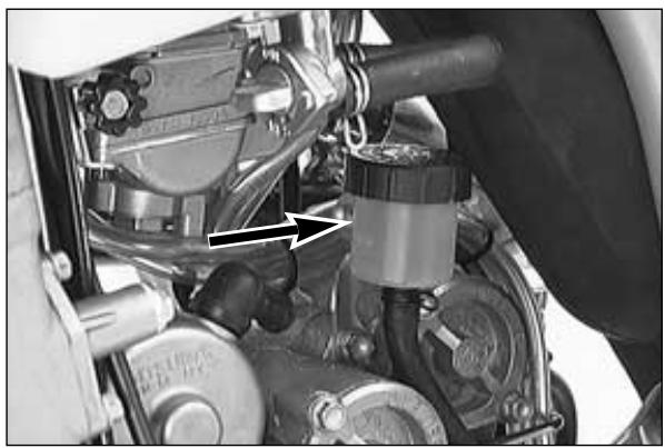 KTM 400 MXC - Replacing front brake pads * - 3