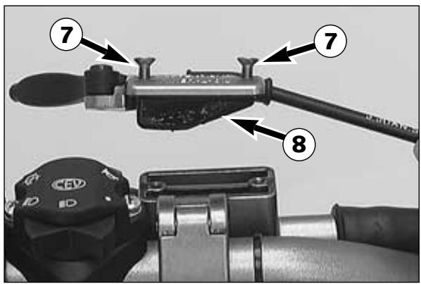 KTM 400 MXC - Cleaning the spark arrester (MXC/EXC USA) * - 3