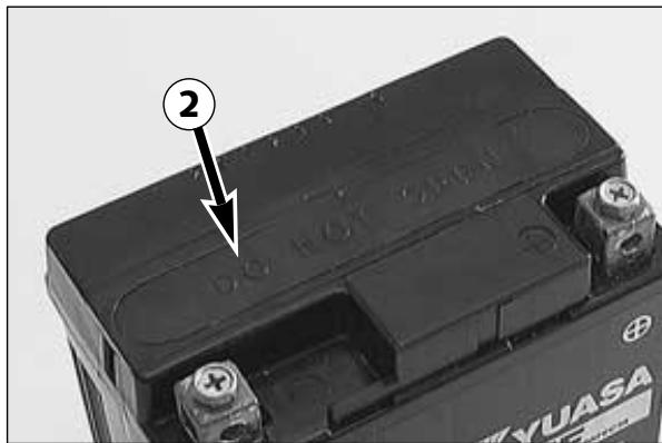 KTM 400 MXC - Check/set distance of the magnetic sensor - 2